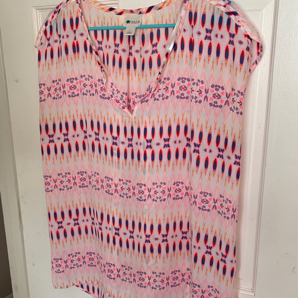 STYLUS Pink Multicolor Sleeveless V-Neck Geometric Print Top - Picture 2 of 8